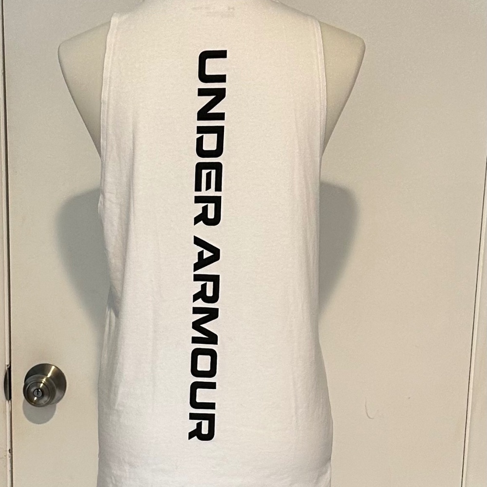 UNDER ARMOUR Baseline Cotton Tank - Size S.